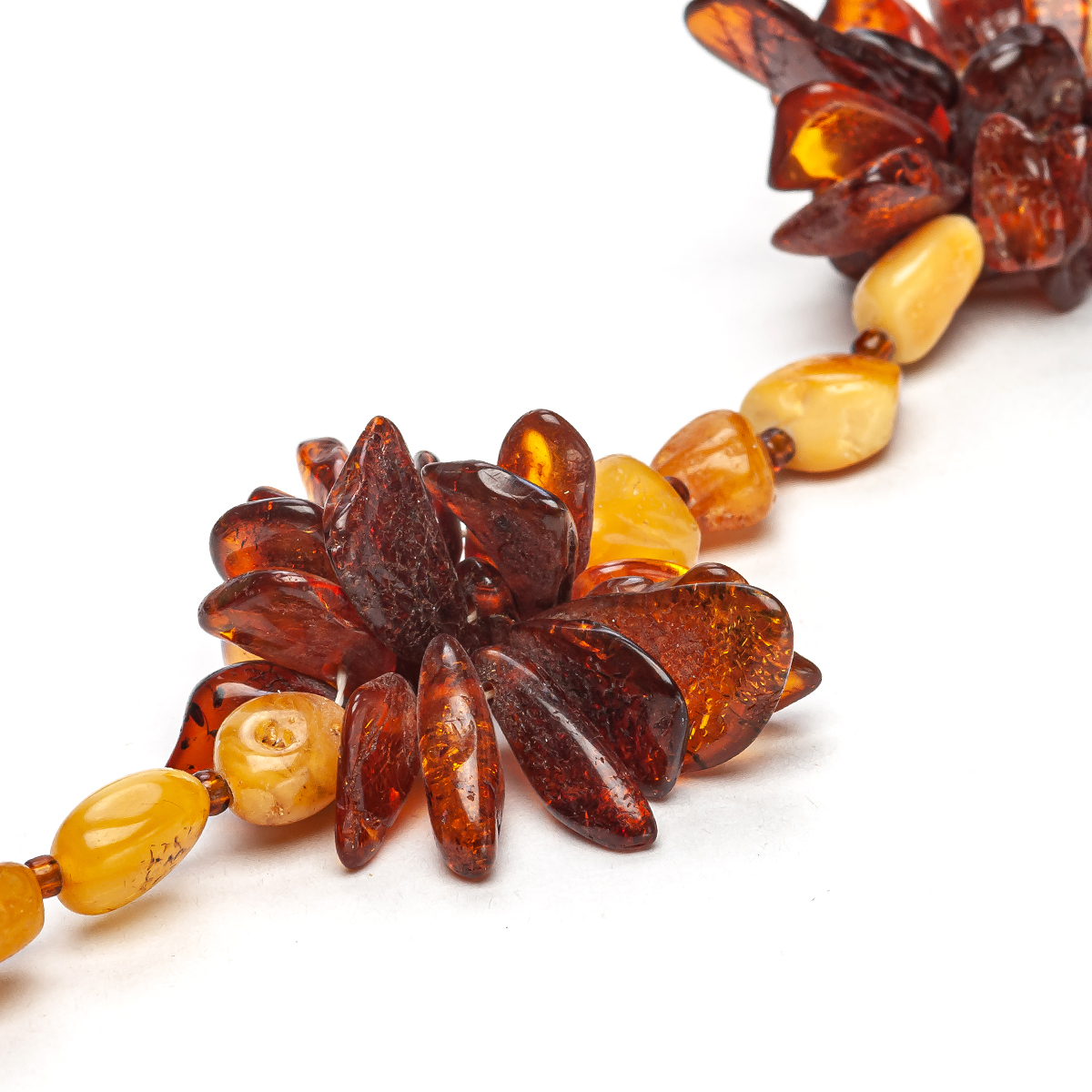 553204540_3 553204540_3